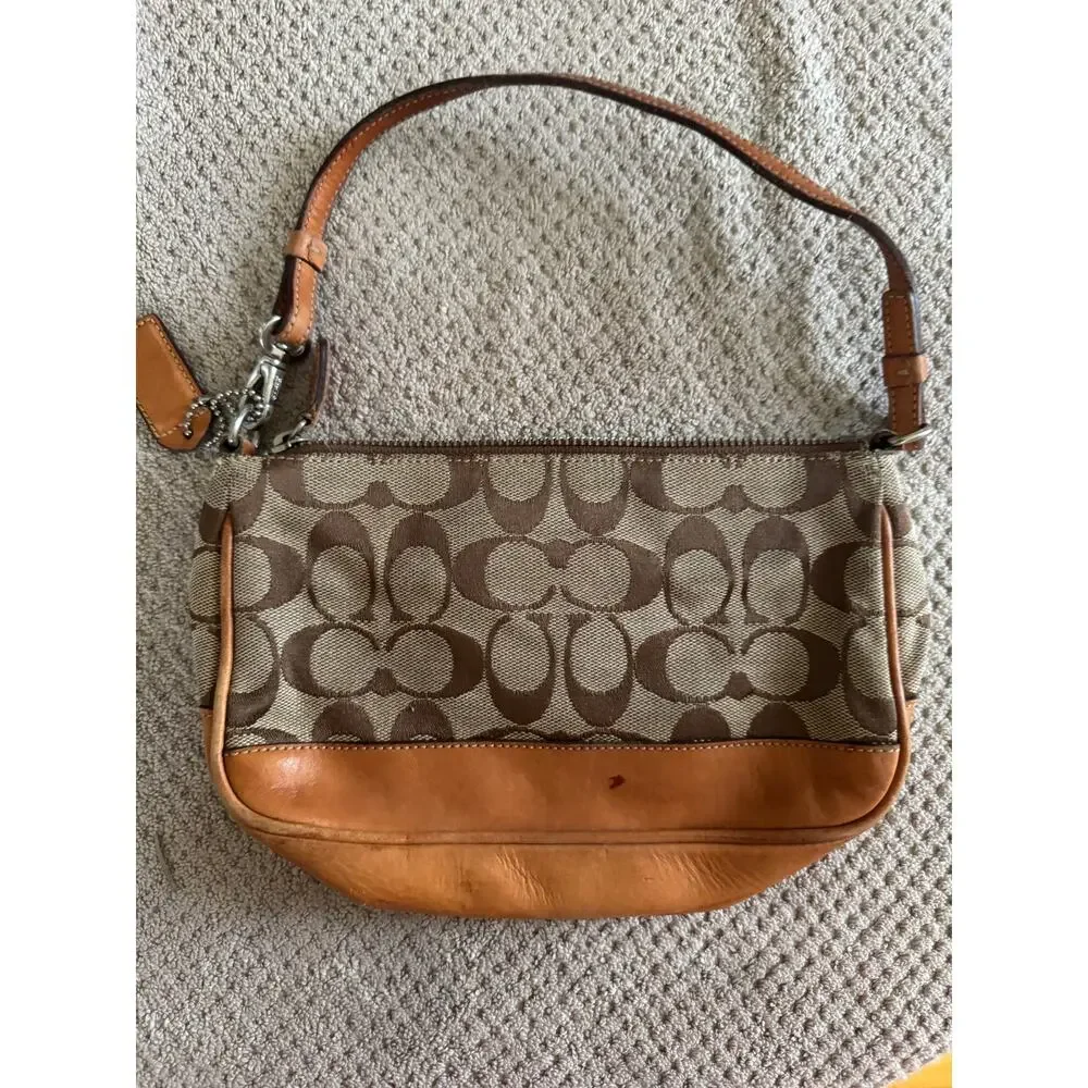 Coach 100% Leather Hampton Demi Logo Handbag ~ Darling - Picture 5 of 5
